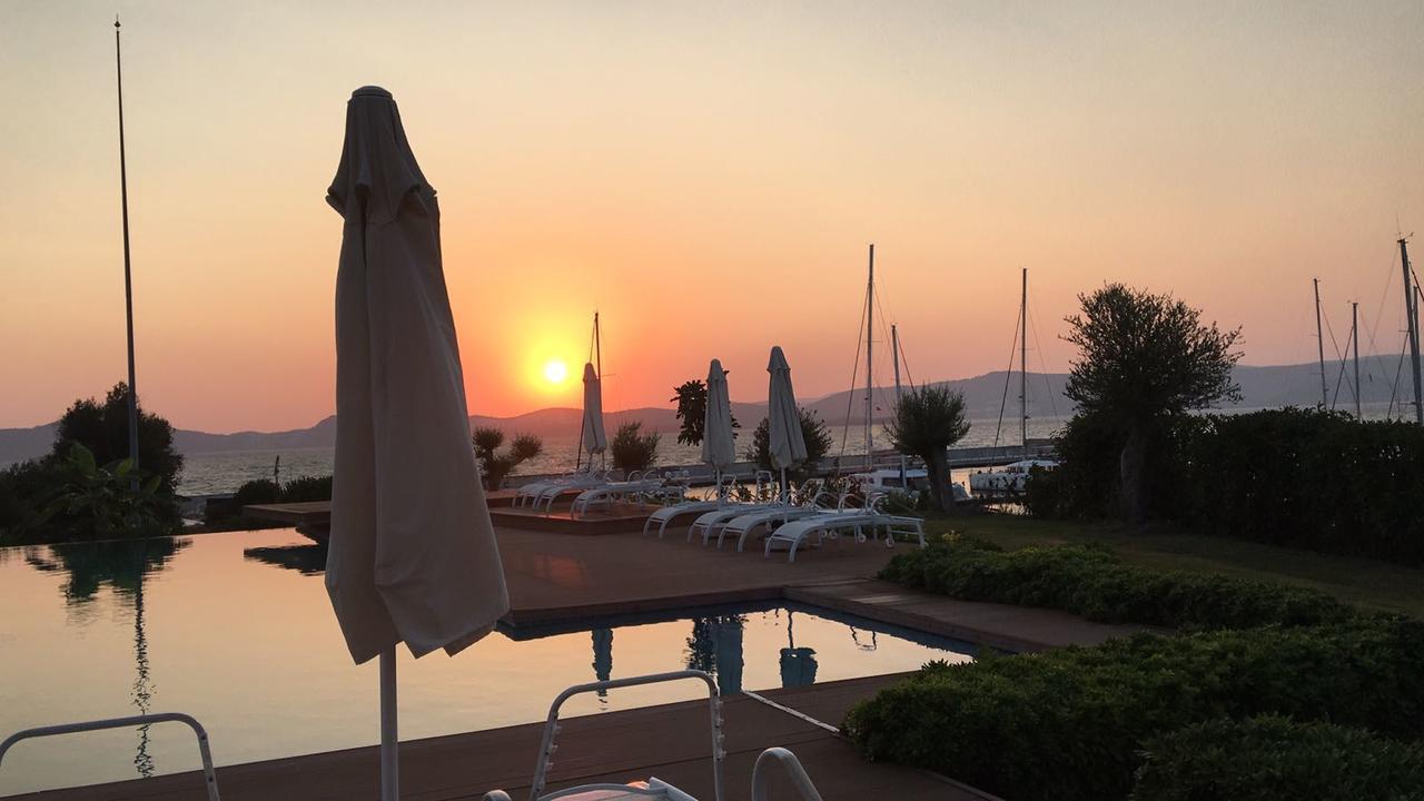 Egesu Marina Guest House Gulluk Exterior foto